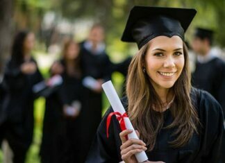 A Woman who Struggles for her Dreams to fly: Motivational Story Scholarship program